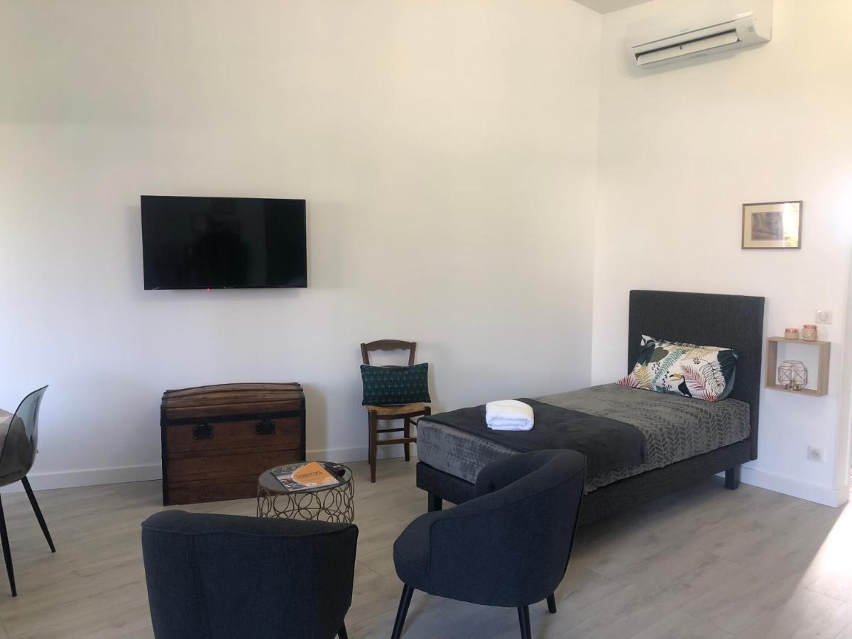Chambre D'Hotes Les Bacquerins Sainte-Helene  エクステリア 写真